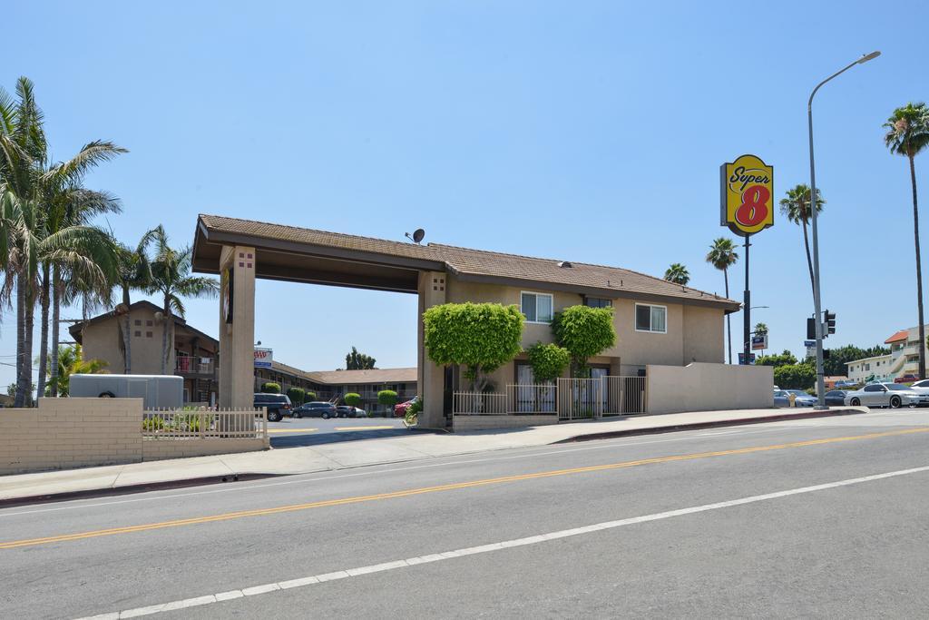 Super 8 By Wyndham Los Angeles/Alhambra — Bilder 2