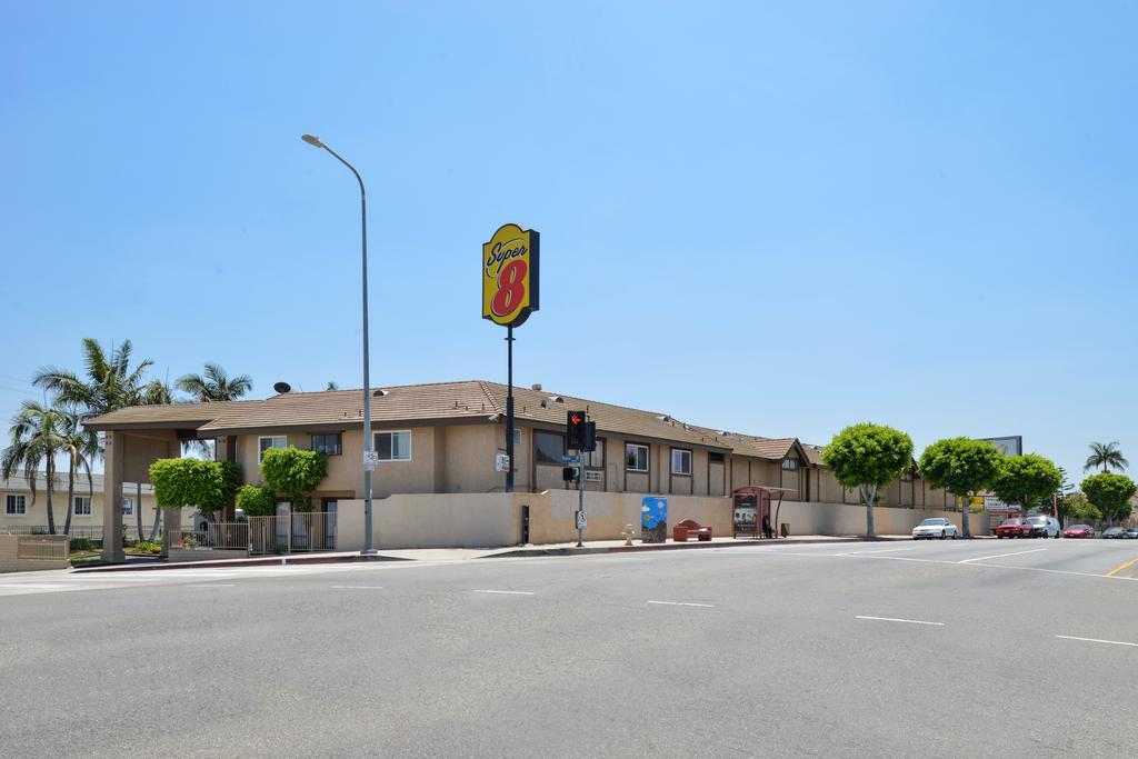 Super 8 By Wyndham Los Angeles/Alhambra — Bilder 3